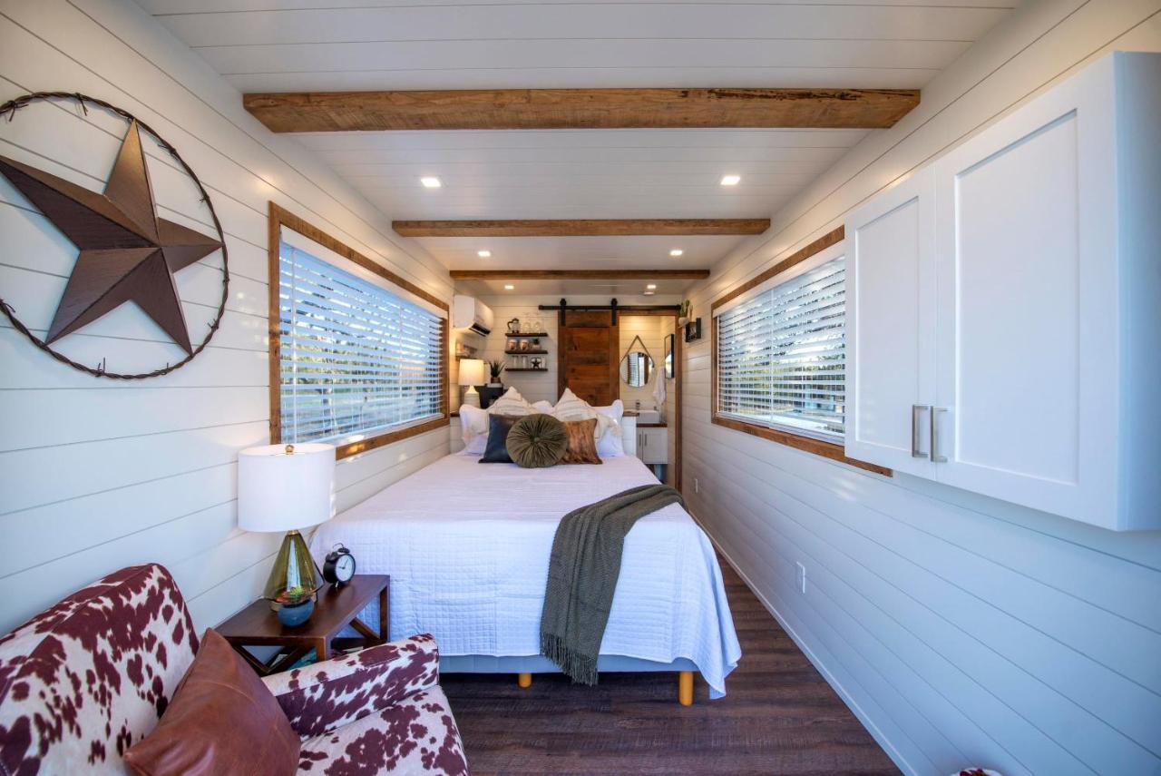 New The Lone Star Shipping Container Villa เฟรเดอริกส์เบิร์ก ภายนอก รูปภาพ