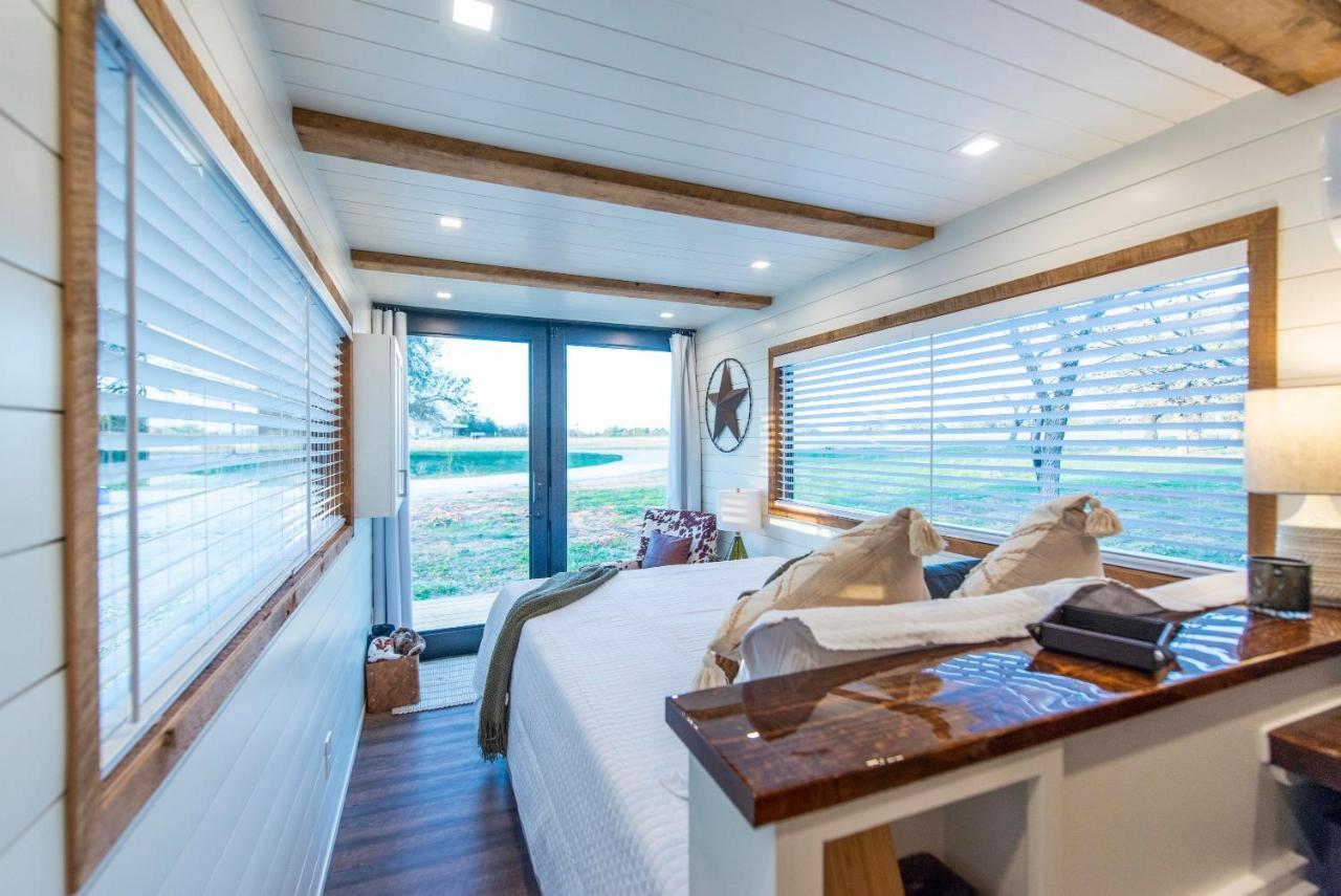 New The Lone Star Shipping Container Villa เฟรเดอริกส์เบิร์ก ภายนอก รูปภาพ
